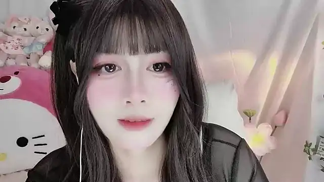 Snapshot of -zhuzhu-999- chatting on 8, 11, 2025 -zhuzhu-999- online show from 8, 11, 2025