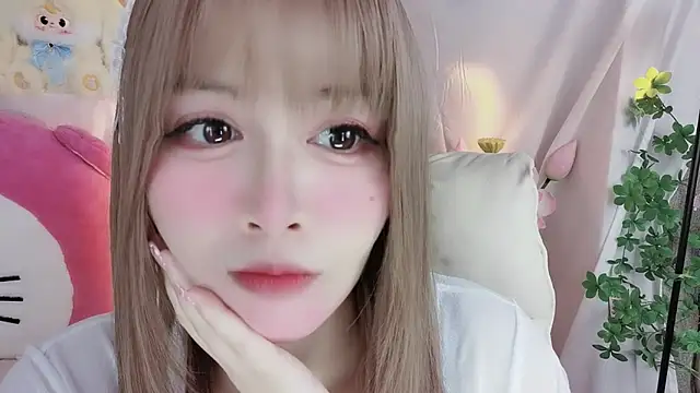 Snapshot of -zhuzhu-999- chatting on 22, 11, 2025 -zhuzhu-999- online show from 22, 11, 2025