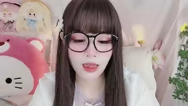 Snapshot of -zhuzhu-999- chatting on 25, 11, 2025 -zhuzhu-999- online show from 25, 11, 2025