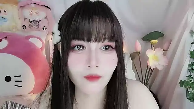 Snapshot of -zhuzhu-999- chatting on 1, 12, 2025 -zhuzhu-999- online show from 1, 12, 2025