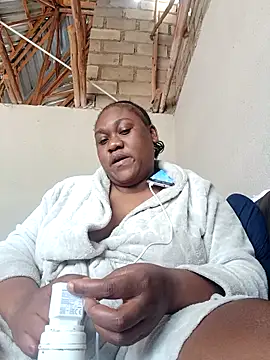 Snapshot of prebustyboobs94 chatting on 18, 11, 2025 prebustyboobs94 online show from 18, 11, 2025