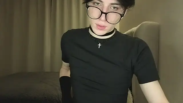 Oliver star boy  online show from 10, 2, 2026