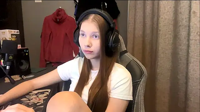 Softixq online show from 3, 11, 2025