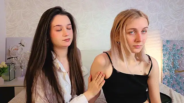 betweenUse online show from 5, 12, 2025