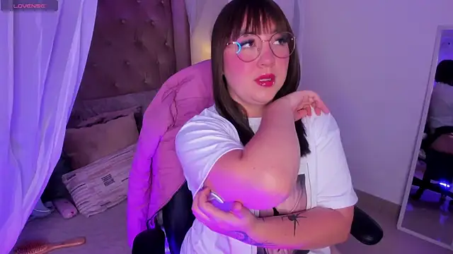 Myla mayfield online show from 30, 11, 2025