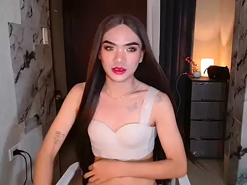 AlexaCollins0 online show from 14, 5, 2026