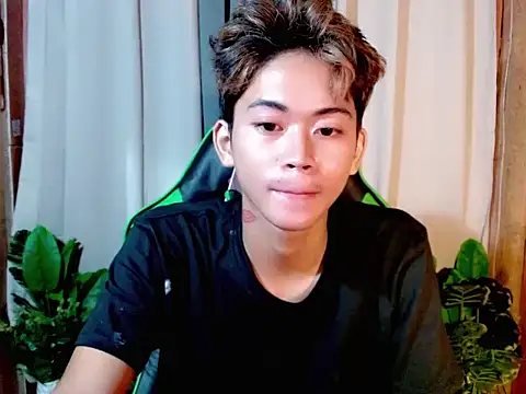 Snapshot of AsianCuteGuy21 chatting on 23, 11, 2025 AsianCuteGuy21 online show from 23, 11, 2025