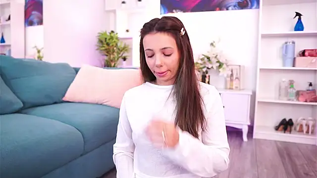 Snapshot of Aisha_Bee chatting on 28, 11, 2025 Aisha Bee online show from 28, 11, 2025