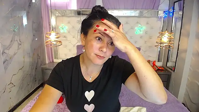 Snapshot of Melissa-roberts chatting on 22, 12, 2025 Melissa-roberts online show from 22, 12, 2025