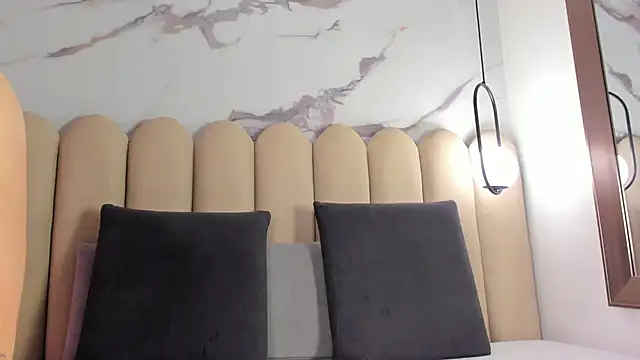 Snapshot of Vittoria__rossi chatting on 5, 12, 2025 Vittoria rossi online show from 5, 12, 2025