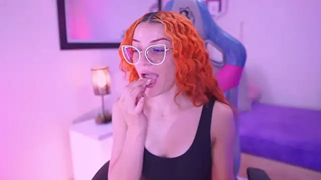 celeste blazze  online show from 27, 11, 2025