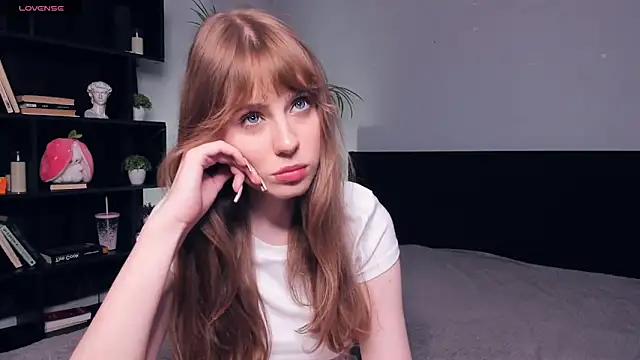 TessaStruble online show from 7, 11, 2025