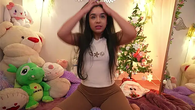 Snapshot of ISA_NIXON chatting on 4, 12, 2025 ISA NIXON online show from 4, 12, 2025