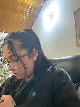 Snapshot of Kloe_Novoa chatting on 29, 10, 2025 Kloe Novoa online show from 29, 10, 2025