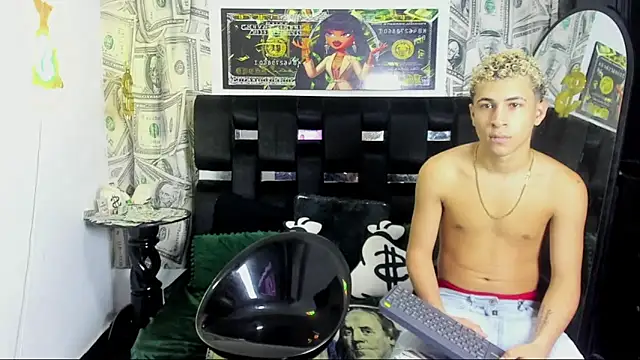 Snapshot of Horny_Duo0 chatting on 31, 10, 2025 Horny Duo0 online show from 31, 10, 2025