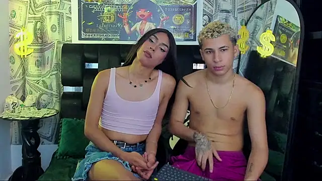 Snapshot of Horny_Duo0 chatting on 1, 11, 2025 Horny Duo0 online show from 1, 11, 2025