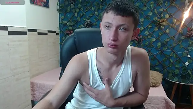 Snapshot of Garuo_18 chatting on 7, 11, 2025 Garuo 18 online show from 7, 11, 2025