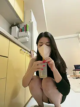 akimix xoxo online show from 6, 3, 2026