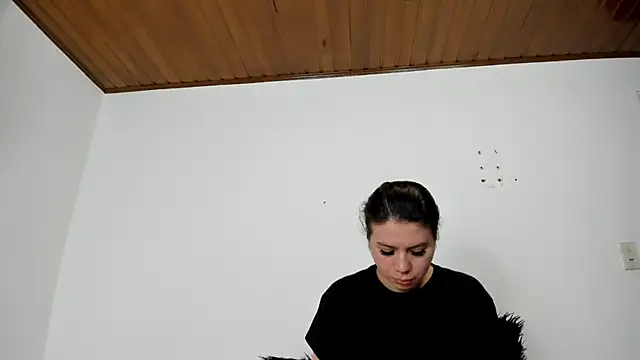 Vanessa Martinz online show from 14, 11, 2025