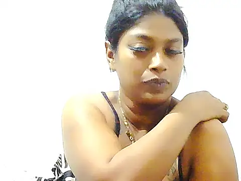 Snapshot of DOVE85 chatting on 19, 11, 2025 DOVE85 online show from 19, 11, 2025