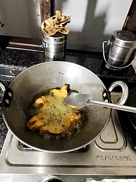 Snapshot of Heena-143 chatting on 29, 11, 2025 Heena-143 online show from 29, 11, 2025