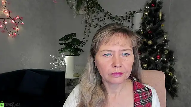 Snapshot of Carla_Vogue chatting on 5, 12, 2025 Carla Vogue online show from 5, 12, 2025