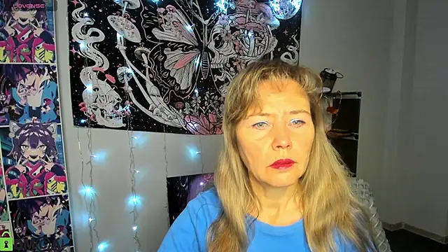 Snapshot of Carla_Vogue chatting on 15, 12, 2025 Carla Vogue online show from 15, 12, 2025