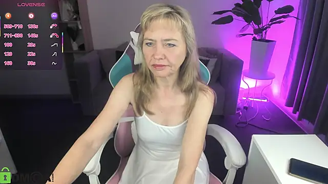 Carla Vogue online show from 22, 2, 2026