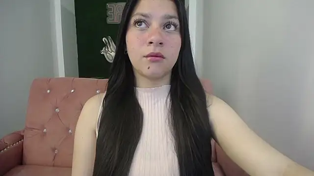 Snapshot of velvetvixen_t chatting on 26, 11, 2025 velvetvixen t online show from 26, 11, 2025