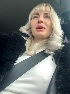 blondegirlx online show from 12, 11, 2025