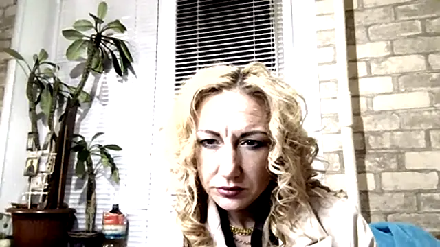 Snapshot of LilaniLoverx chatting on 21, 11, 2025 LilaniLoverx online show from 21, 11, 2025