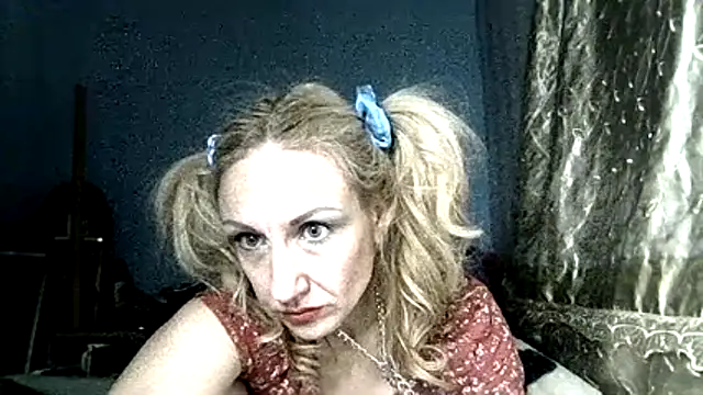 Snapshot of LilaniLoverx chatting on 15, 12, 2025 LilaniLoverx online show from 15, 12, 2025