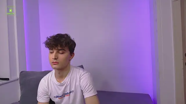 Snapshot of Richard_steele_hot chatting on 24, 11, 2025 Richard steele hot online show from 24, 11, 2025