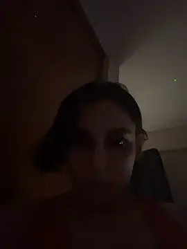 Snapshot of gigi333regi chatting on 28, 11, 2025 gigi333regi online show from 28, 11, 2025