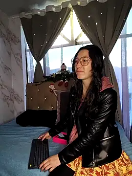 eva delight  online show from 15, 12, 2025