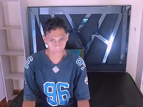 wiltom  online show from 31, 10, 2025