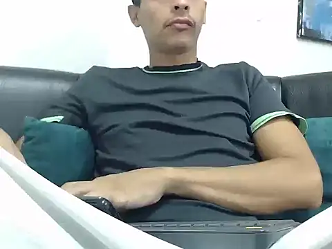 wiltom  online show from 23, 11, 2025