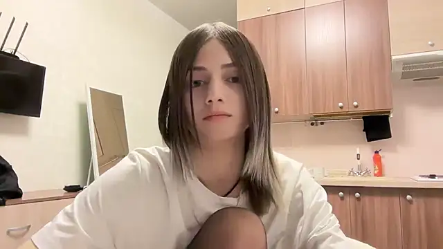 Snapshot of AidaGloshen chatting on 30, 10, 2025 AidaGloshen online show from 30, 10, 2025