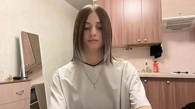 Snapshot of AidaGloshen chatting on 1, 11, 2025 AidaGloshen online show from 1, 11, 2025