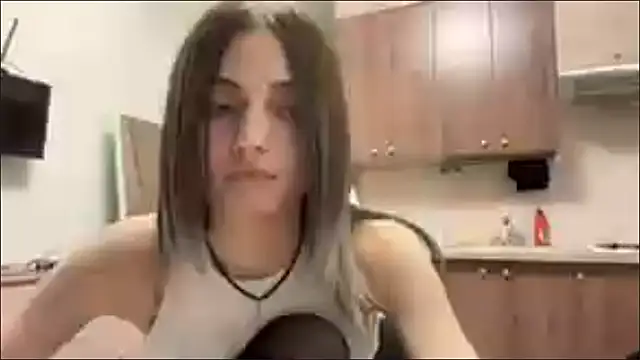 Snapshot of AidaGloshen chatting on 25, 11, 2025 AidaGloshen online show from 25, 11, 2025