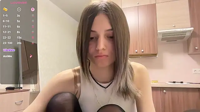 Snapshot of AidaGloshen chatting on 3, 12, 2025 AidaGloshen online show from 3, 12, 2025