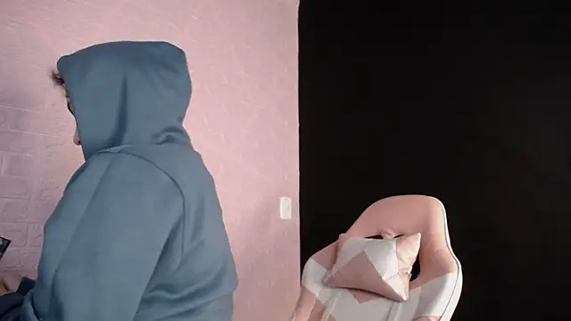 Snapshot of Dominic_Queen1 chatting on 5, 12, 2025 Dominic Queen1 online show from 5, 12, 2025