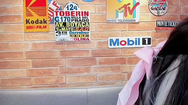 foxy sharlotte online show from 5, 1, 2026