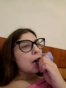 sweetbabygirlforyou online show from 4, 3, 2026