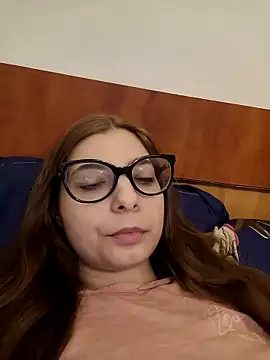 sweetbabygirlforyou online show from 17, 4, 2026