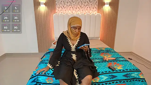 Snapshot of Lina_arabiann chatting on 4, 12, 2025 Lina arabiann online show from 4, 12, 2025