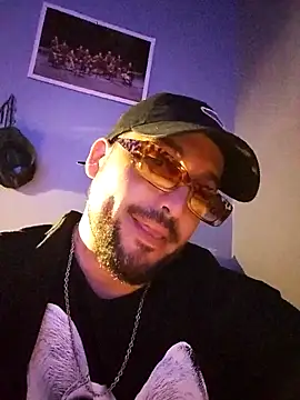 Snapshot of Emeromeo chatting on 29, 10, 2025 Emeromeo online show from 29, 10, 2025