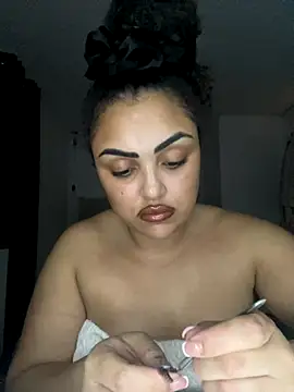 Snapshot of CaramelCarmenxox chatting on 22, 11, 2025 CaramelCarmenxox online show from 22, 11, 2025
