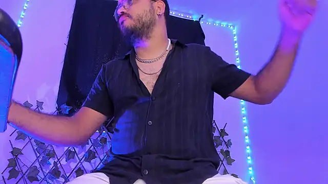 Snapshot of MarkWolfe1 chatting on 3, 11, 2025 MarkWolfe1 online show from 3, 11, 2025