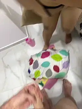 Snapshot of Nube_Azul1 chatting on 5, 12, 2025 Nube Azul1 online show from 5, 12, 2025